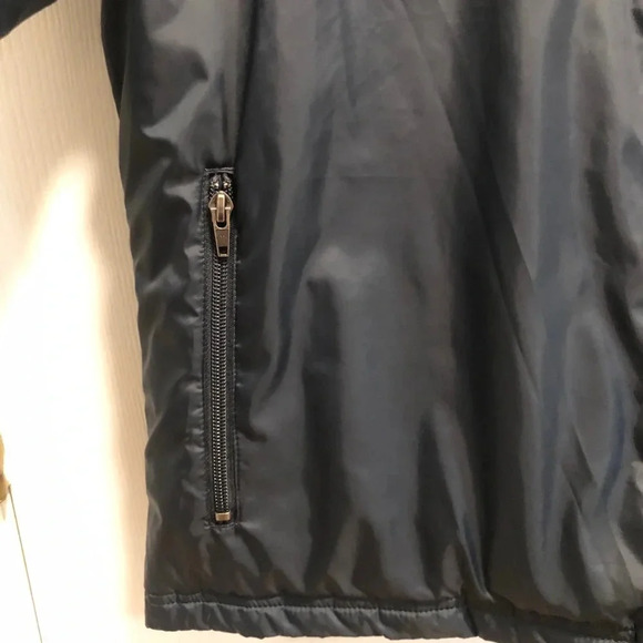 L.L.Bean Women’s Petite Large Zip Up Puffer Jacket - Picture 2 of 9